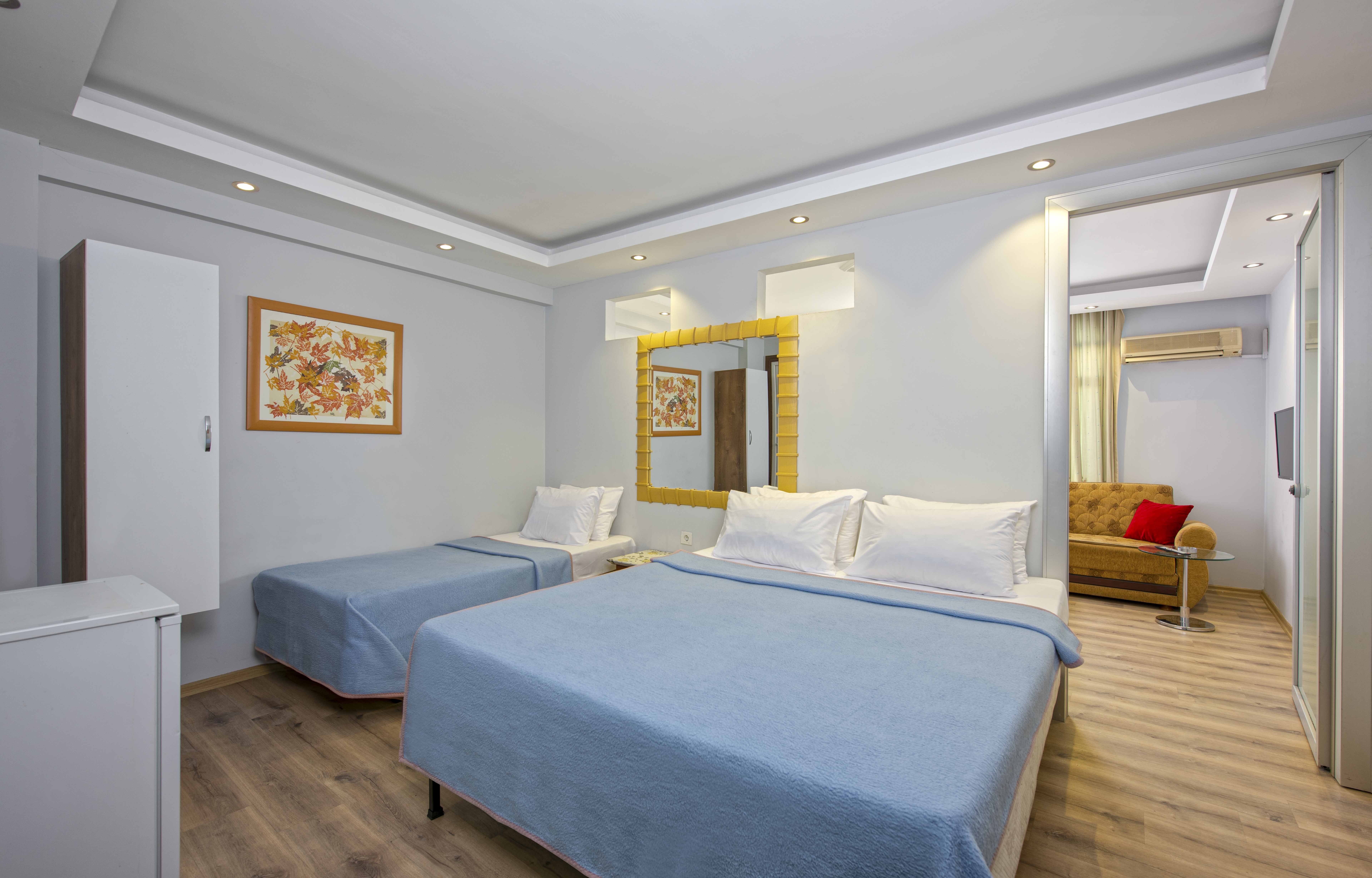 Family Room ( 6 Kişilik Oda )